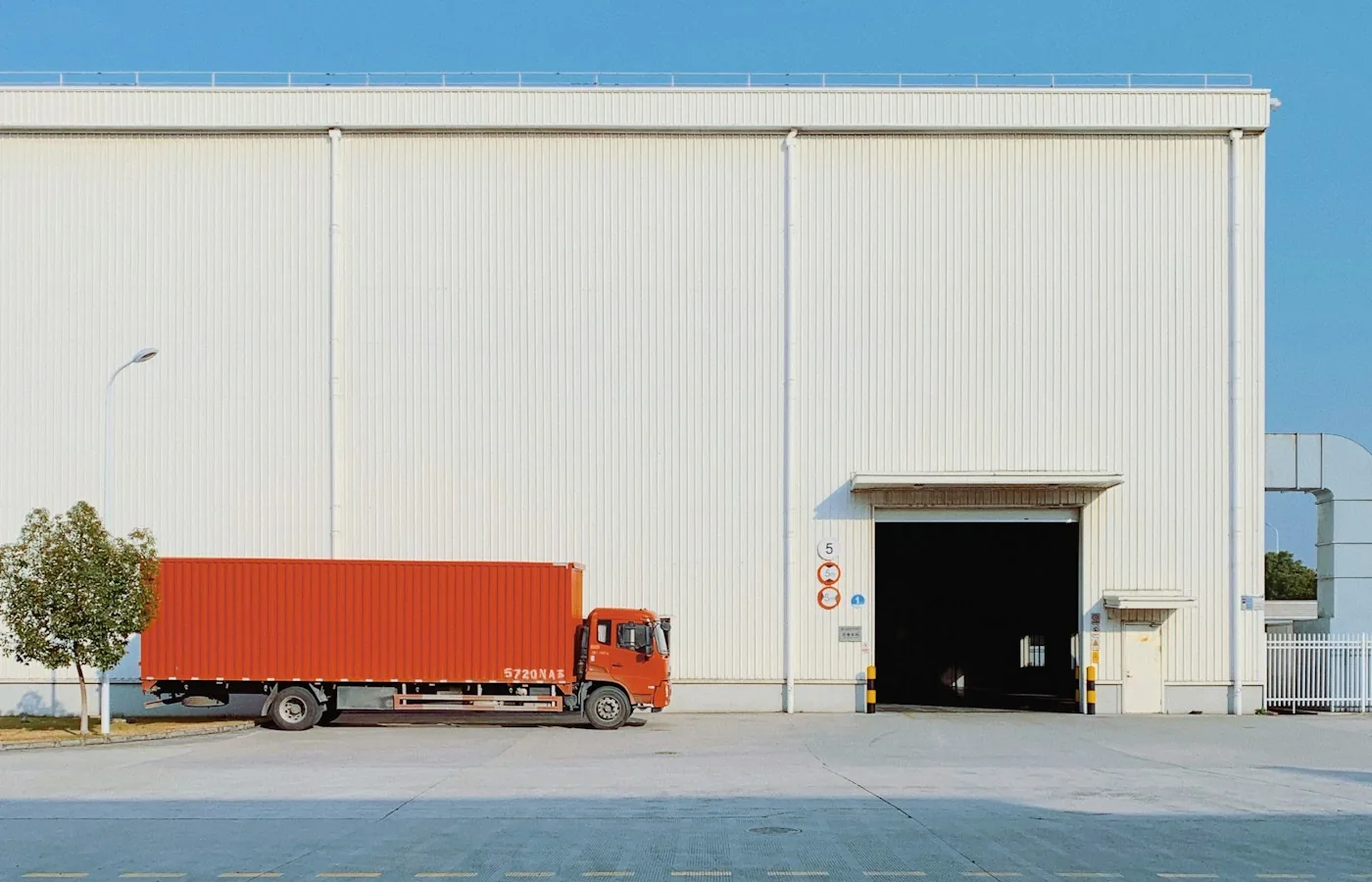 img-dock A truck at a loading bay